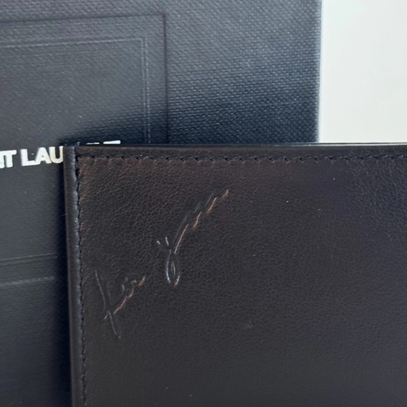 SAINT LAURENT
POCKET MIRROR AND 'FOR YOU' LEATHER CARD HOLDER - Picture 3 of 7